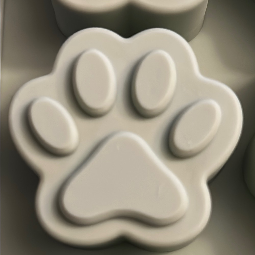 Dog & Cat Paw Silicone Mold for ice cream - Picture 4 of 6